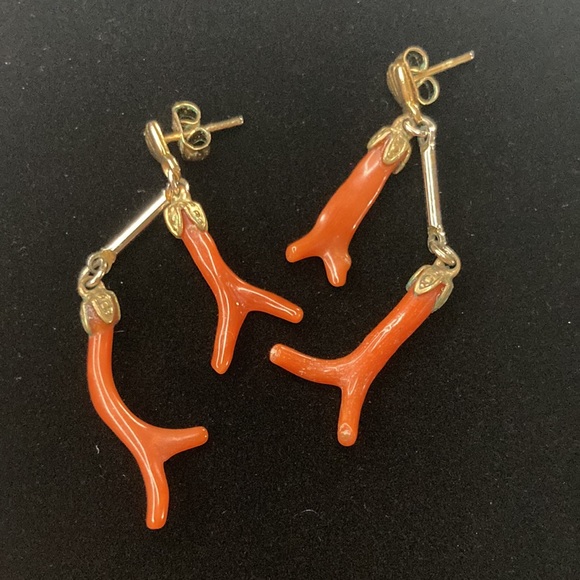 Turquoise And Red Branch Coral Set - Picture 5 of 10